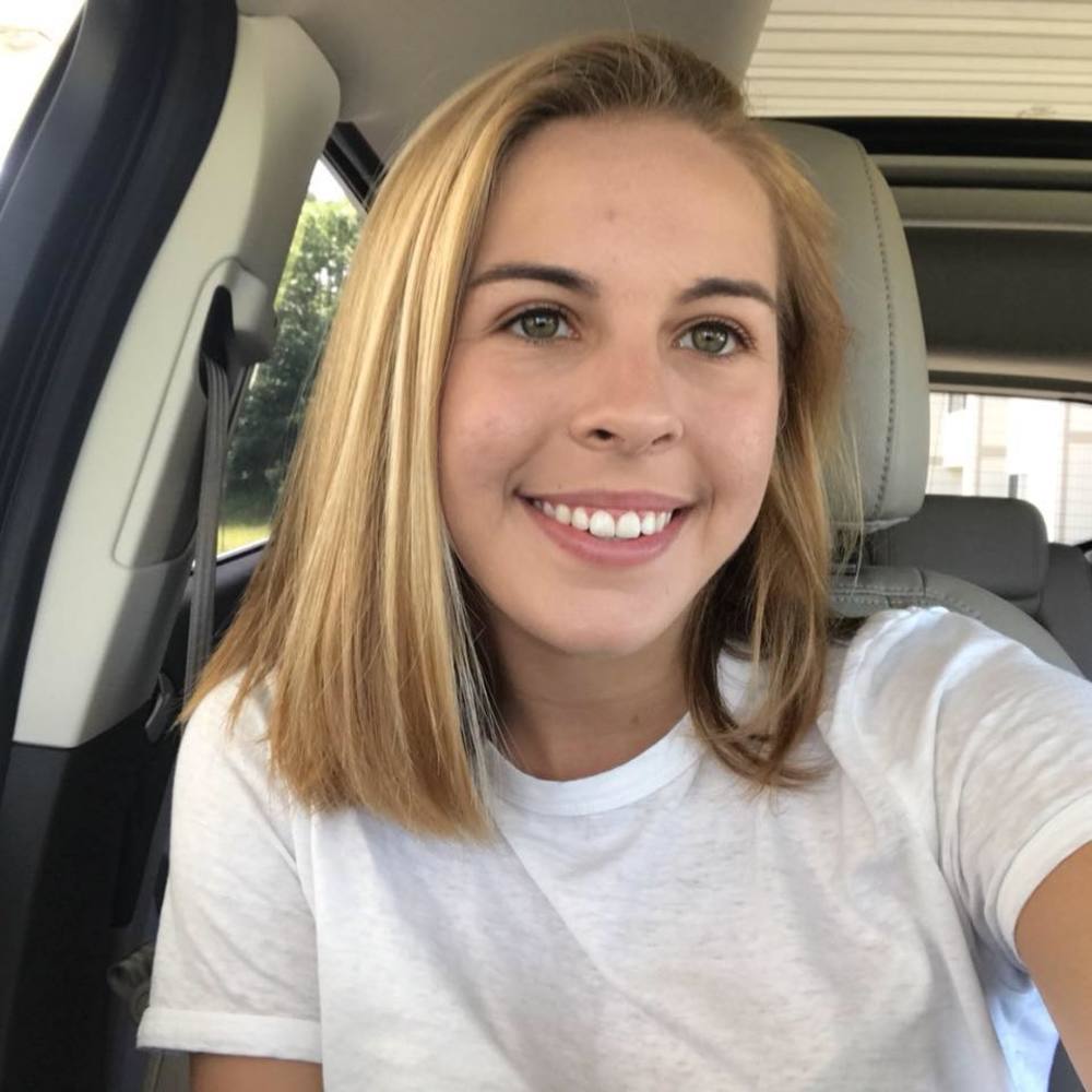 Meet your Posher, Arielle